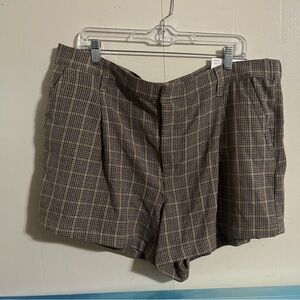 NWT American Eagle  Stretch High Rise Trouser Shorts Size 18